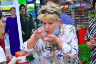 Fotoreport: Tasting of TERi Foods products in the Bagtyyarlyk shopping center