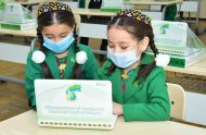 Photoreport: Ashgabat first-graders received computers from the President of Turkmenistan for the New Year