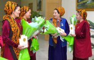  Photoreport: A celebration was held in Turkmenistan in honor of mothers of large families, owners of the title “Ene Myahri”