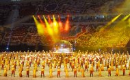 Olimpiýa stadionynda geçirilen V Aziýa oýunlarynyň ýapylyş dabarasyndan fotoreportaž