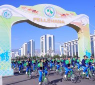 Photo report: A massive bike ride in honor of World Bicycle Day took place in Ashgabat