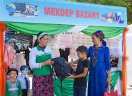 School bazaars of Turkmenistan offer a wide range of goods by the beginning of the school year