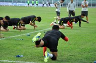 Fotoreportaž: Koreýa futbol ýygyndysy Köpetdag stadionynda