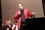 Fotoreportaž: Aşgabatda «Effekt Mozart» konserti geçirildi