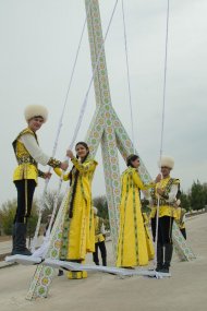 Türkmenistanda Halkara Nowruz güni giňden bellenildi