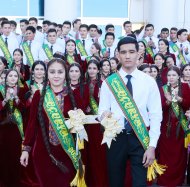 Photoreport: The last bell rang in the schools of Turkmenistan