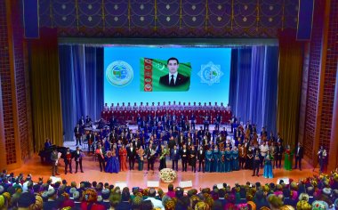 Fotoreportaž: Aşgabatda «Parahatçylyk sazy» atly festiwal tamamlandy