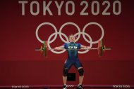 Fotoreport: Weightlifter Polina Guryeva from Turkmenistan won Olympic silver in Tokyo