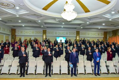 Фоторепортаж с церемонии вручения паспортов лицам, принятым в гражданство Туркменистана