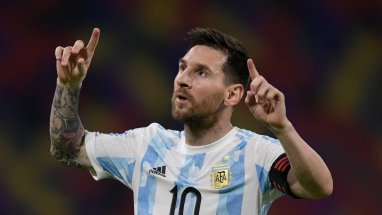 FourFourTwo'ya göre Messi tarihin en iyi futbolcusu oldu