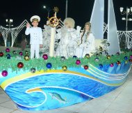 Photoreport:central New Year trees were lit in all velayats of Turkmenistan