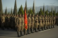 Фоторепортаж: Военный парад по случаю 75-й годовщины Победы в Великой Отечественной войне 1941-1945 годов в Ашхабаде