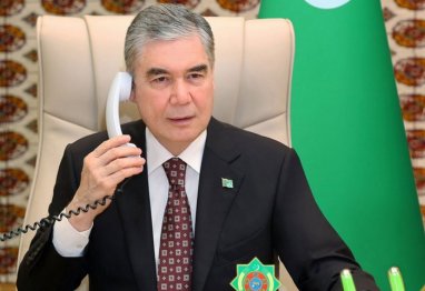 Gurbangulı Berdimuhamedov, BAE Başkan Yardımcısı ile telefon görüşmesi gerçekleştirdi