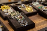 Miras Jewellery: siz barada sessiz gürrüň berjek şaý-sepler