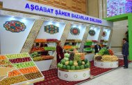 Exhibition of the shopping complex dedicated to the Day of the Turkmen Carpet in Ashgabat