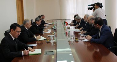 Turkmenistan and Iran Discuss Strengthening Bilateral Cooperation