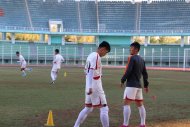 Photo report: DPR Korea national football team held a training session before the match with the Turkmenistan