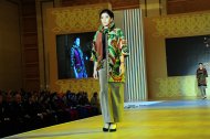 Photoreport: Fashion show of Uzbek clothes from the Sharq Liboslari design center in Turkmenistan