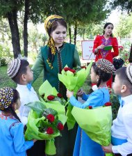 Photoreport: The last bell rang in the schools of Turkmenistan