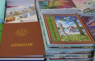 School bazaars of Turkmenistan offer a wide range of goods by the beginning of the school year