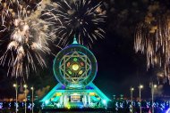 Photo report: Fireworks on the square in front of the Alem Cultural and Entertainment Center in Ashgabat