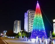 Photoreport: streets of New Year's Ashgabat