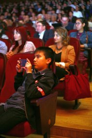 Türkmenistanyň Döwlet simfoniki orkestri tarapyndan ýerine ýetirilen «Golliwud sazy» konsertinden fotoreportaž