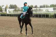 Spring racing season starts in Turkmenistan