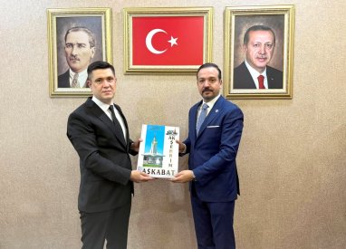 Ambassador of Turkmenistan and AK Parti discussed holding joint events in 2025