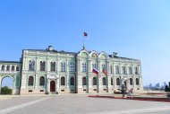 Kazanyñ Kremlinde, Türkmenistanyñ hemde Tatarystanyñ prezidentleriniñ arasynda geçirilen gürrüñdeşliginden fotoreportaž.