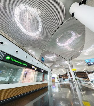 The ticket office of Turkmenistan Airlines at Istanbul International Airport