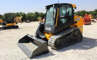 Мини-погрузчик с бортовым поворотом JCB 270